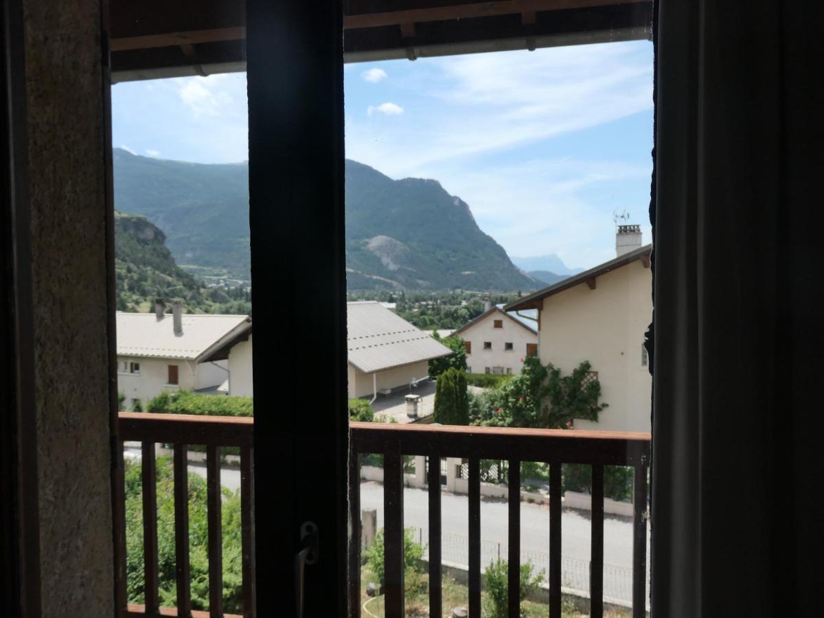 Le Ginkgo - Mont Dauphin Eygliers Exterior foto